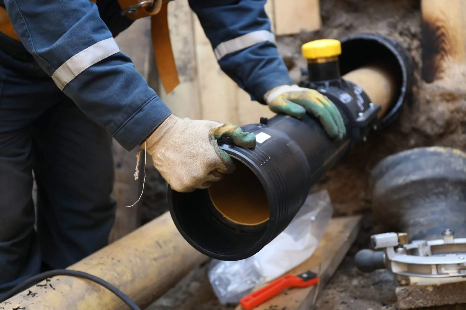 Более 130 километров газопроводов построили и реконструировали в Москве в 2023 году