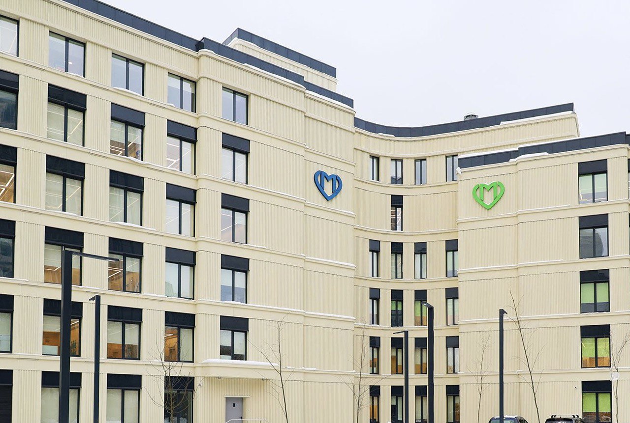 кирова 242 стр новосибирск. ул коммунистическая калининград. новые дома 21. новые дома 21. чечерская 70 гомель.