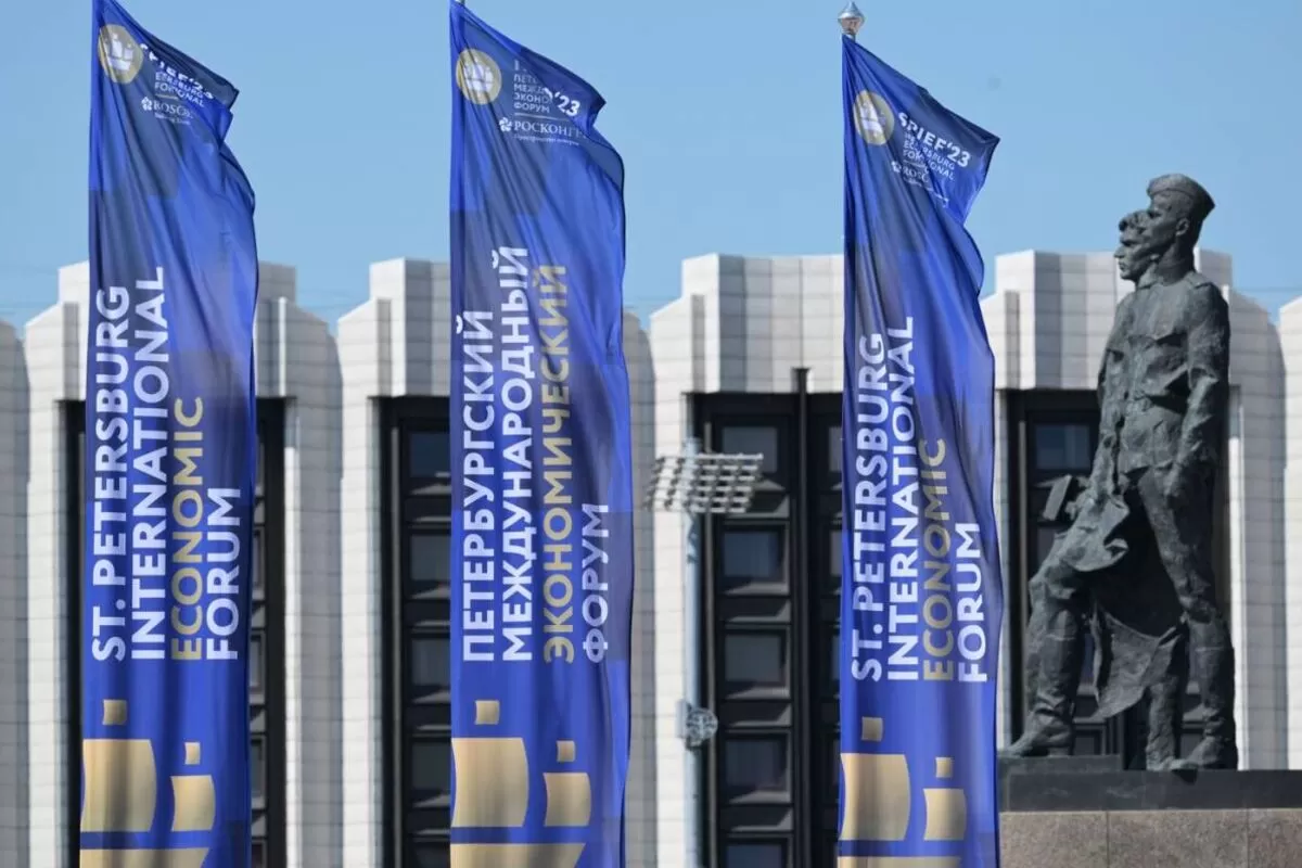Московские парламентарии принимают участие в работе XXVI Петербургского международного экономического форума