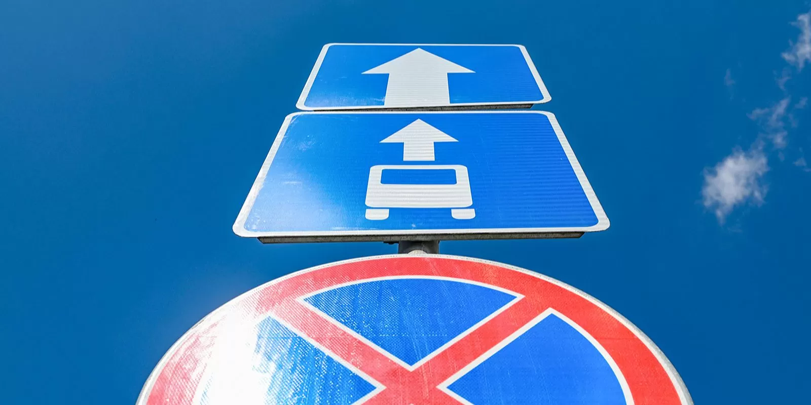 В Москве открыли пять новых выделенных полос для городского транспорта