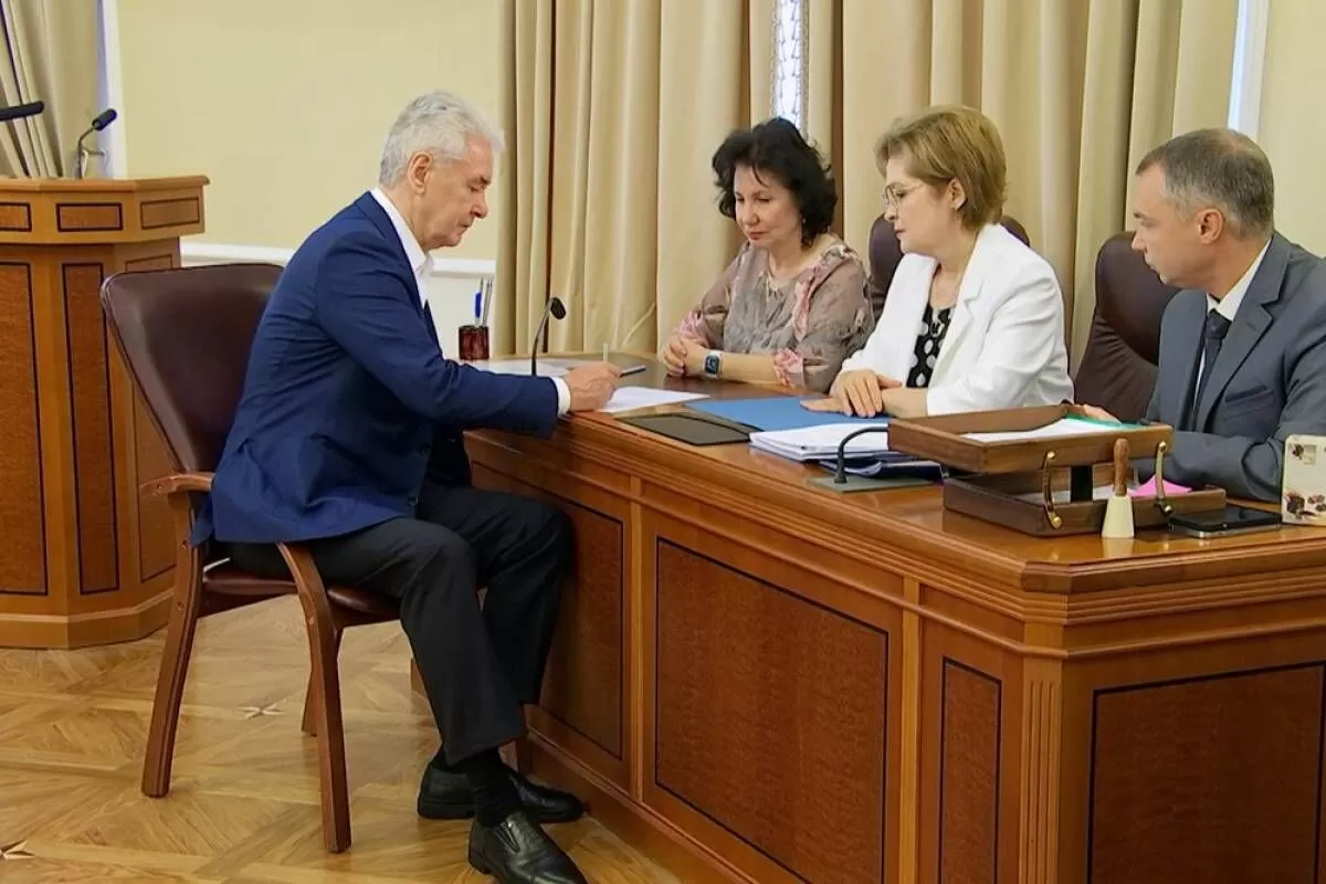 Сергей Собянин представил в Мосгоризбирком подписи муниципальных депутатов в поддержку своего выдвижения