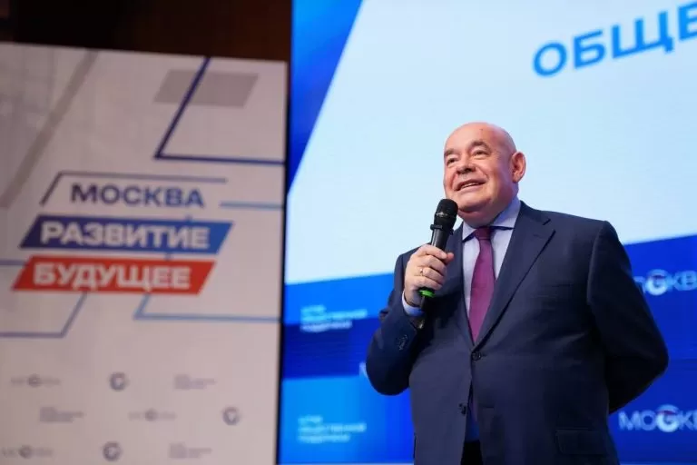 Михаил Швыдкой провел творческую встречу с москвичами в общественном штабе Сергея Собянина