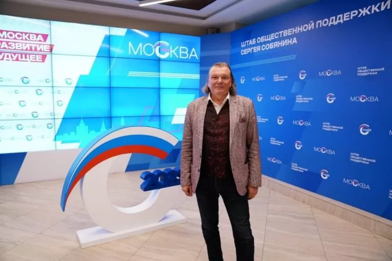 Актер Юрий Васильев провел творческую встречу в общественном штабе Сергея Собянина
