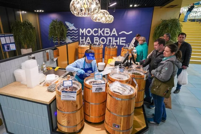 На рыбном рынке «Москва — на волне» открывается сезон корюшки