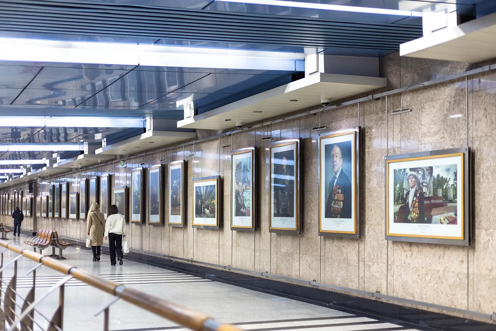 В Московском метро открылась фотовыставка, приуроченная ко Дню Победы