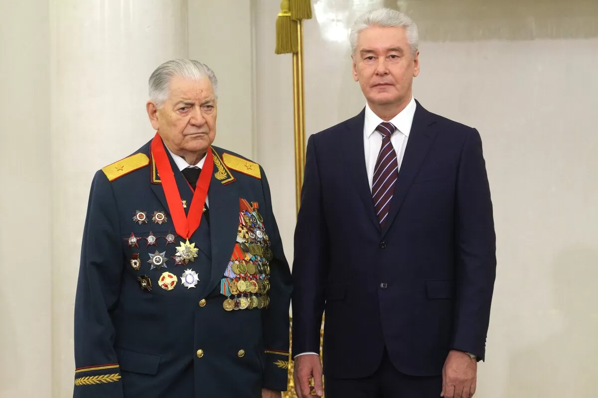 Собянин вручил ветерану ВОВ орден «За заслуги перед Отечеством» II степени