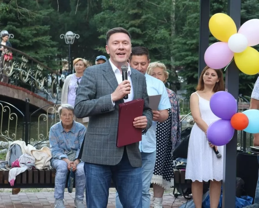 Александр Козлов посетил мероприятие «Летние вечера в Рязановском»
