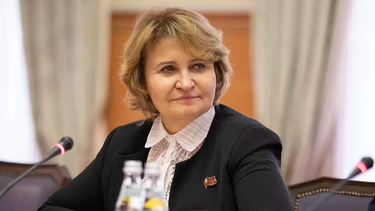 Людмила Гусева обсудила с эковолонтерами очистку водоемов в Южном Бутове