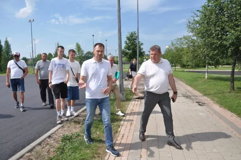 Депутат МГД Головченко проинспектировал ход реконструкции в спортивно-досуговом парке «Красная Пахра»