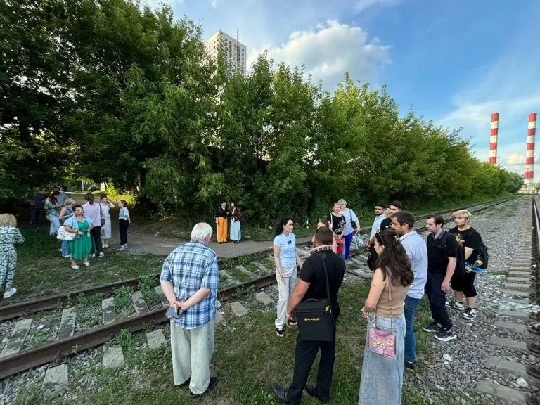 Сабина Цветкова обсудила с жителями Гольяново и Метрогородок связь районов