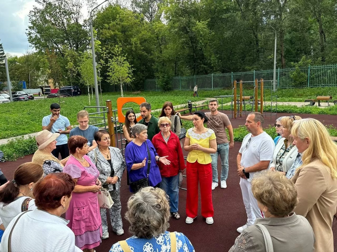 Жители Метрогородка проголосовали за открытие центра московского долголетия в их районе