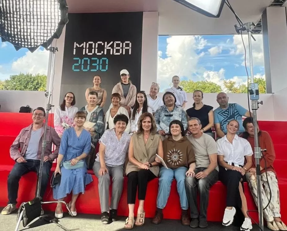 Олимпийская чемпионка Киселева представила фильм о синхронном плавании в День физкультурника в «Лужниках»