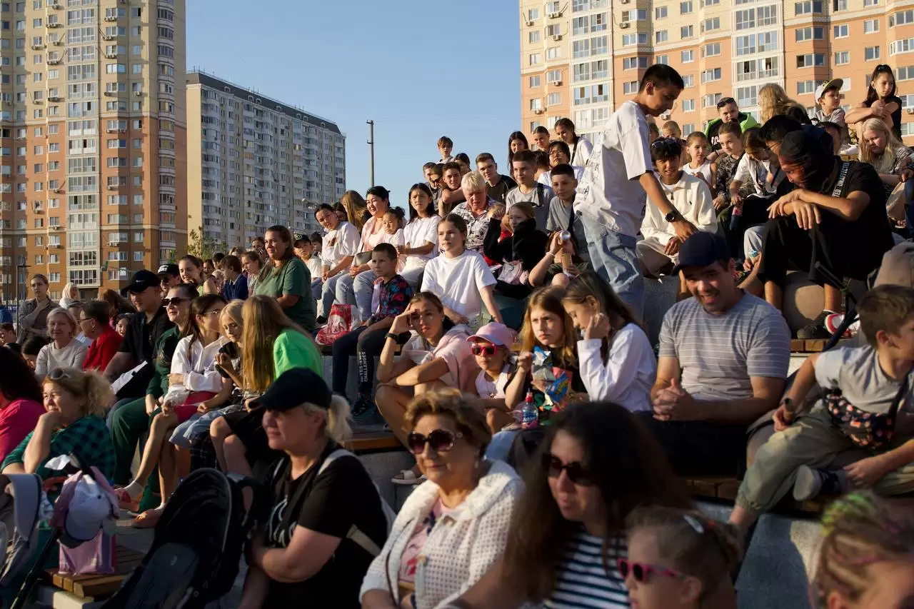 Кинопоказы под открытым небом стартовали в Некрасовке