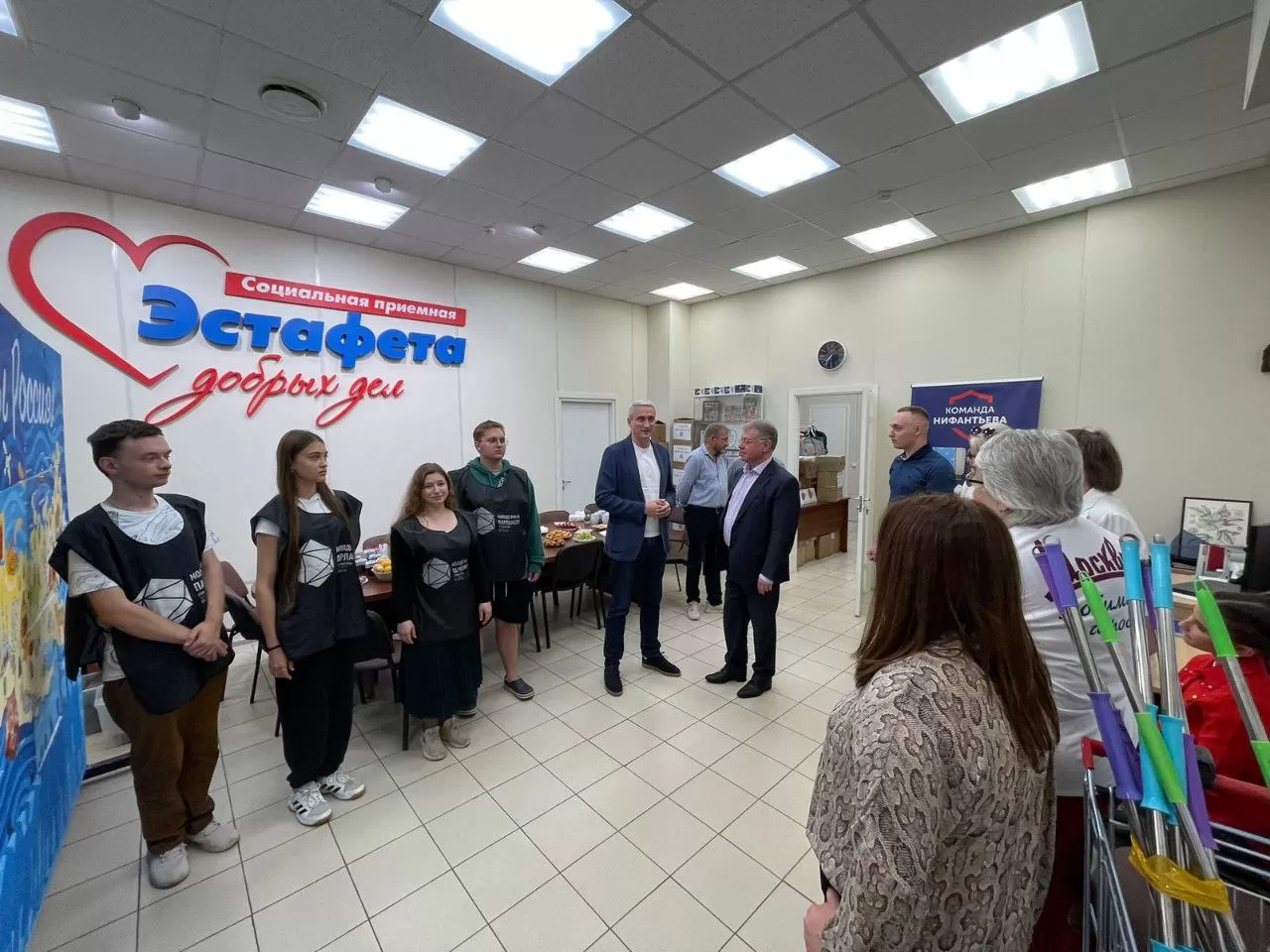 Степан Орлов посетил центр сбора гуманитарной помощи на юге Москвы