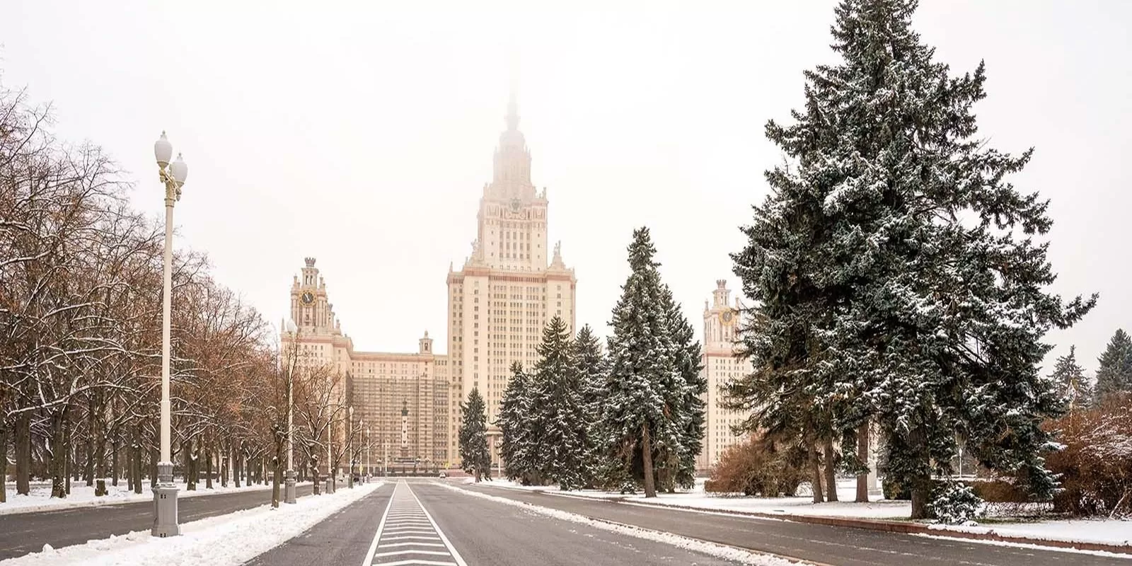 За 2024 год в Москве благоустроен ряд территорий возле университетов