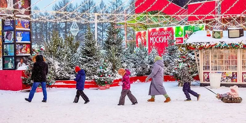 «Зима в Москве»: для гостей кинопарка «Москино» подготовили сезонную программу 