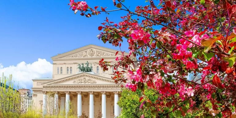 Мэр Москвы поздравил жителей столицы с Праздником Весны и Труда