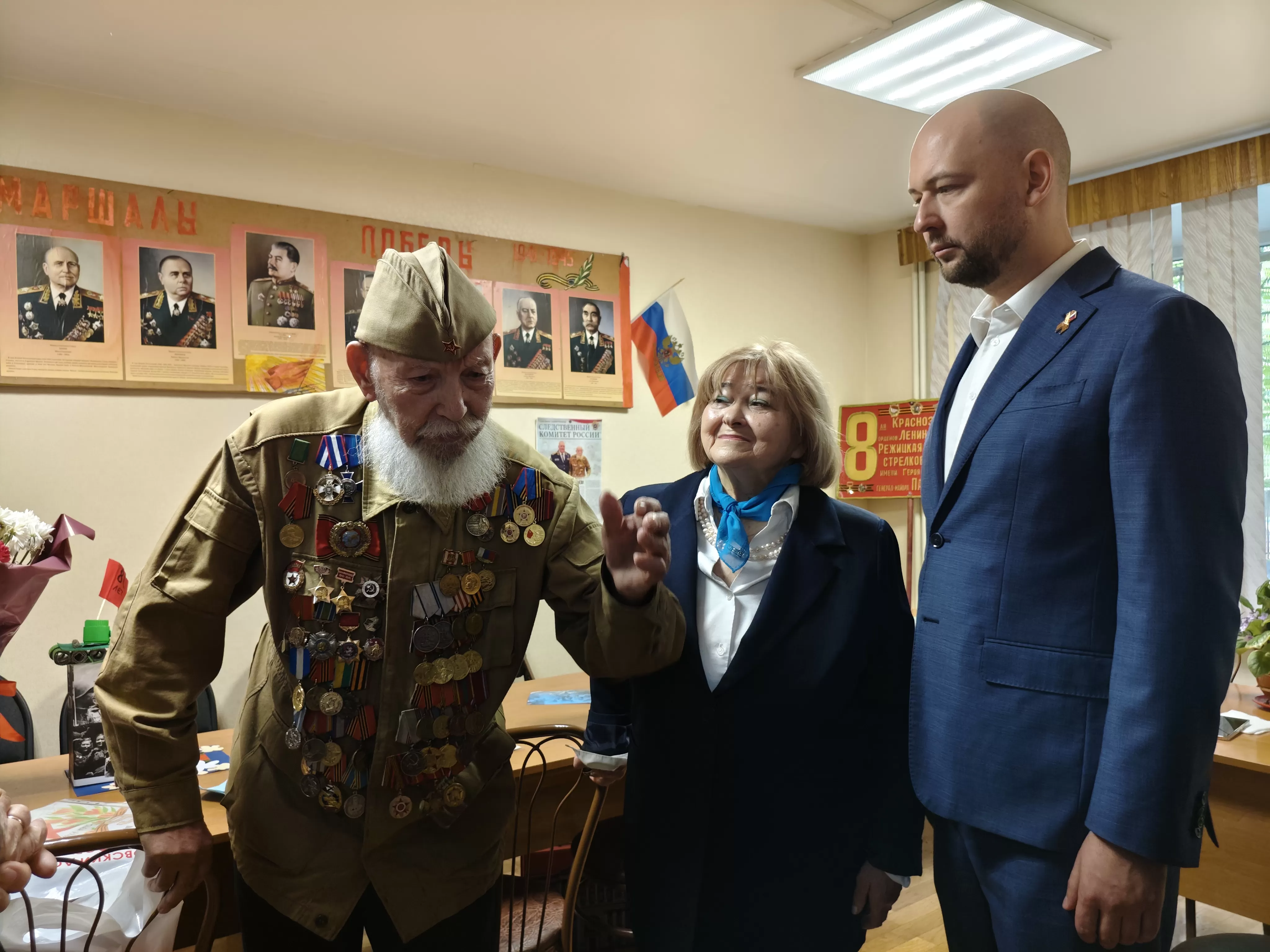Максим Руднев поздравил ветеранов Великой Отечественной войны на юго-востоке Москвы