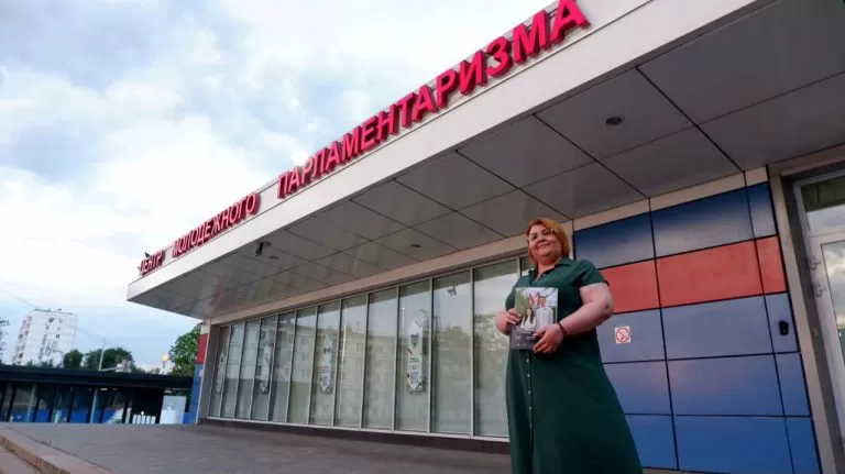 Ольга Мельникова выступила на молодёжном форуме «Будущее семьи: диалог и сотрудничество»