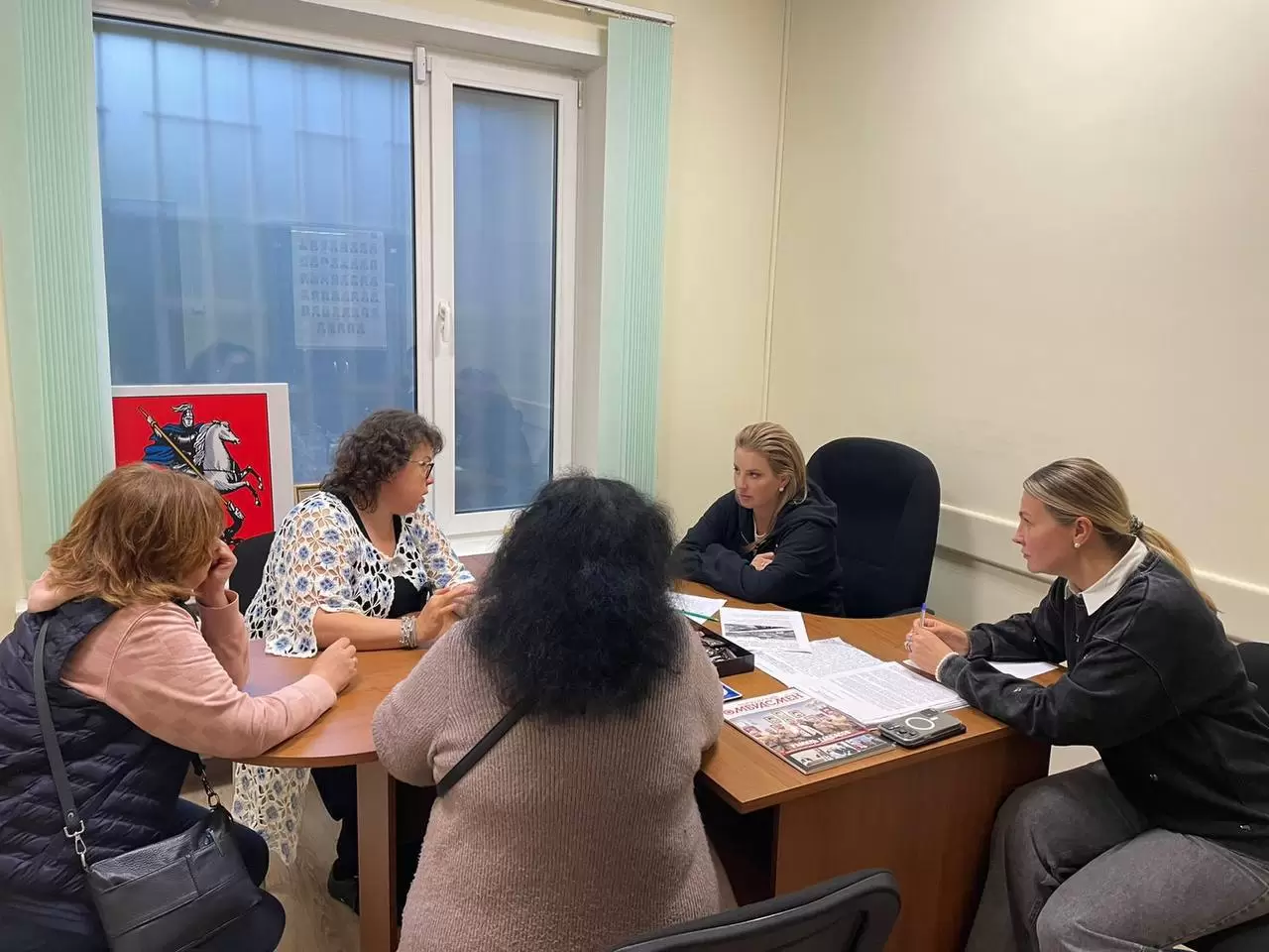 Ирина Слуцкая обсудила с москвичами вопросы комплексного развития территорий, ремонта и благоустройства