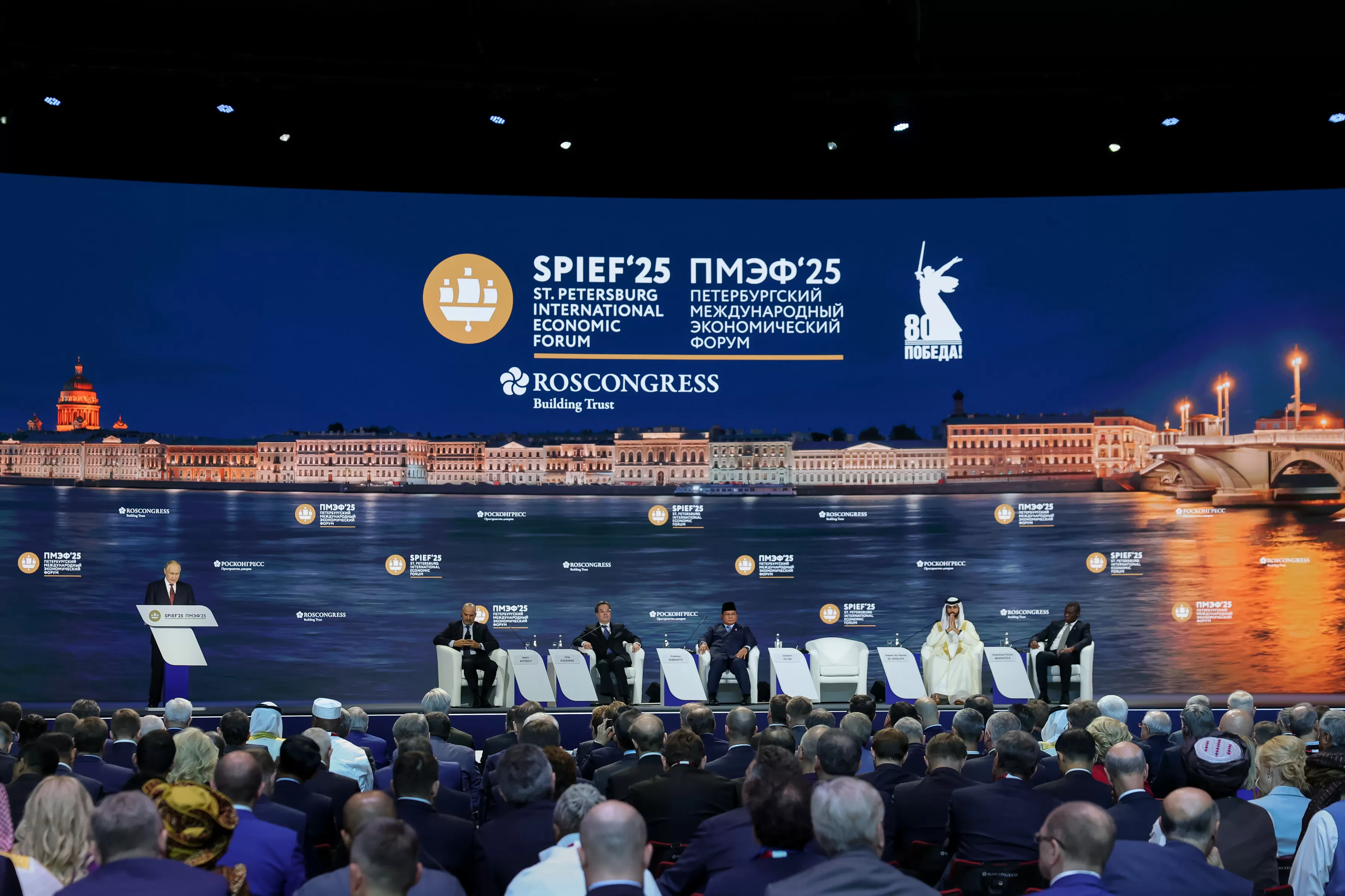 «Единая Россия» усовершенствует рейтинг трудоустройства выпускников российских колледжей и вузов