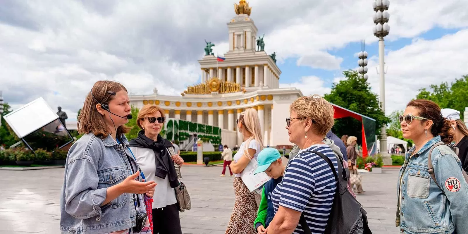 Москва приглашает встретить День семьи, любви и верности
