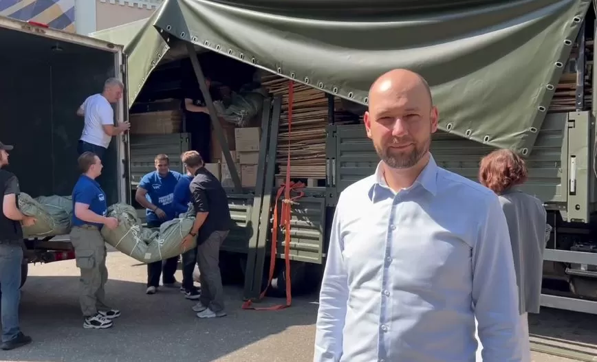Максим Руднев передал помощь бойцам полка № 1430