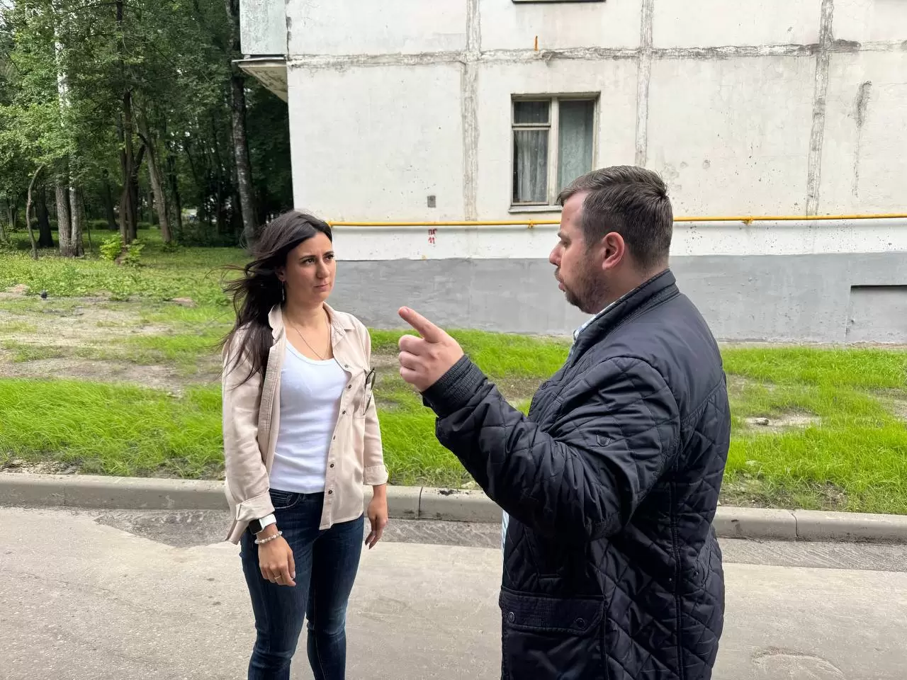 На юго-западе столицы на улицы вышел «Партийный десант»