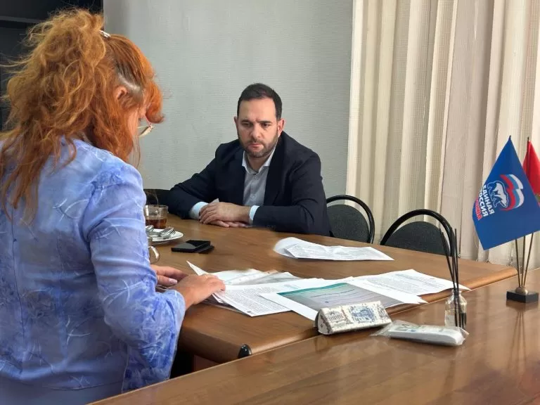 Александр Мажуга окажет содействие в решении ситуации с организацией питания сотрудников электродепо