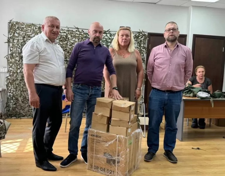 Депутат Мосгордумы Алексей Кучмин передал генератор и стройматериалы для бойцов СВО
