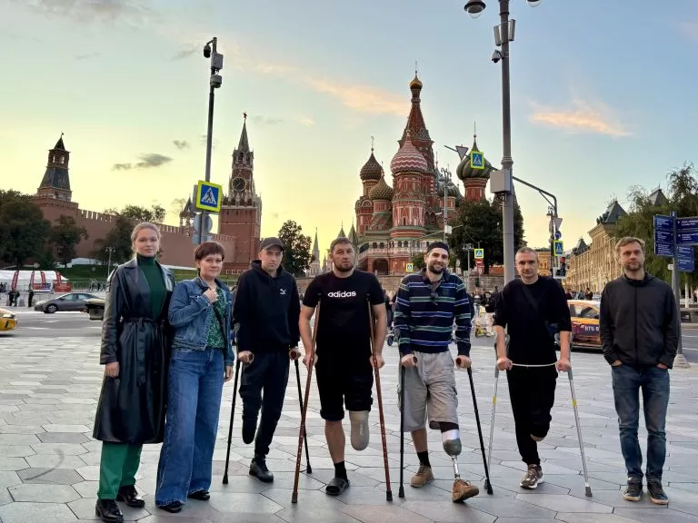 Ветераны СВО посетили обзорную экскурсию по Москве