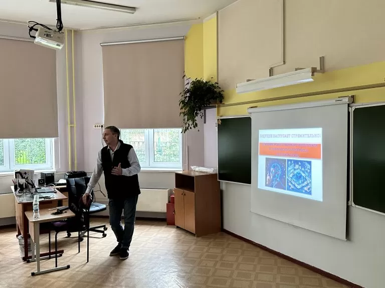 Муниципальный депутат Татьяна Кувшинова организовала профориентационную встречу для школьников