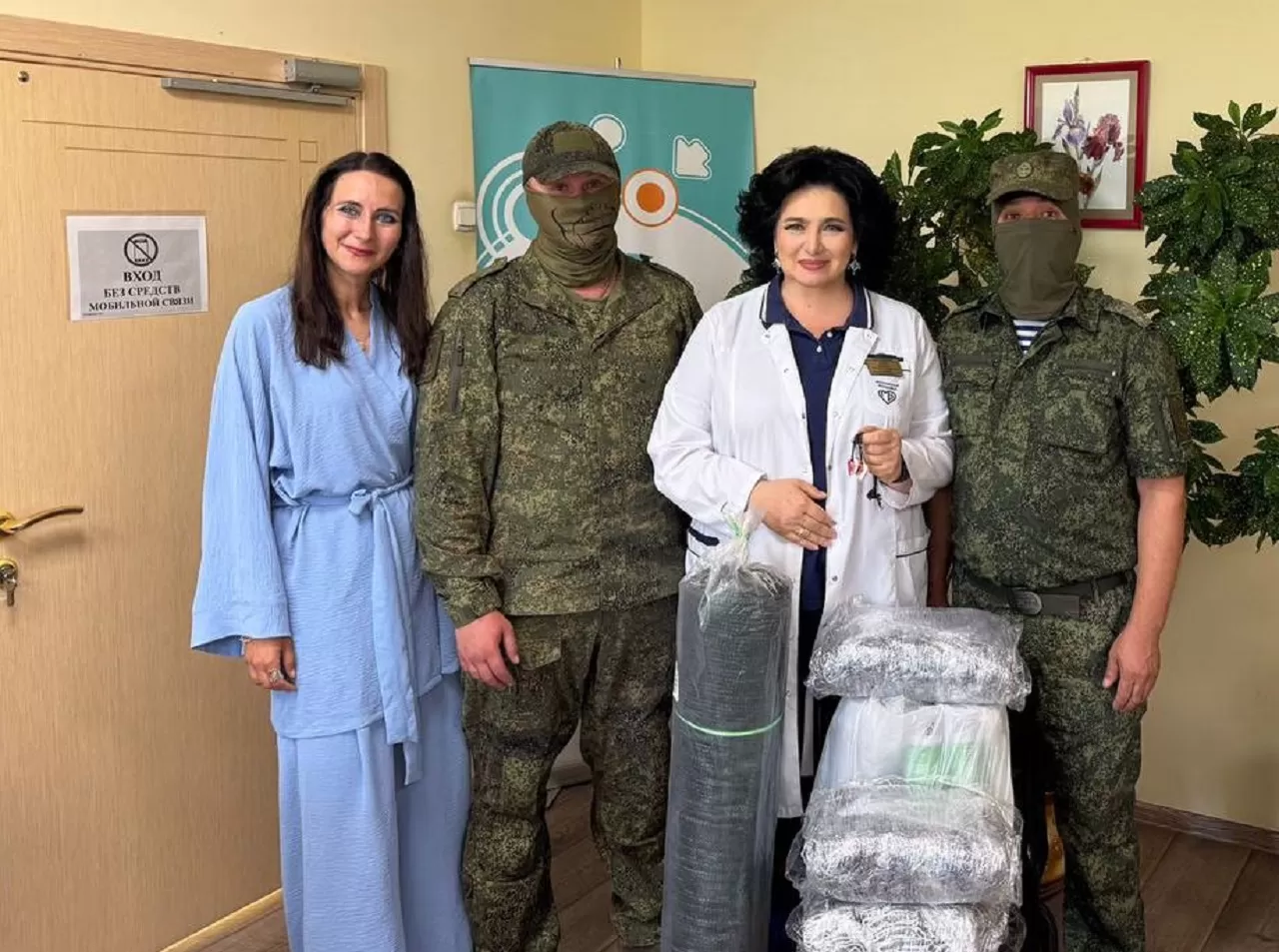 Депутат Татьяна Батышева передала помощь бойцам полка №1431 и подарки от детей