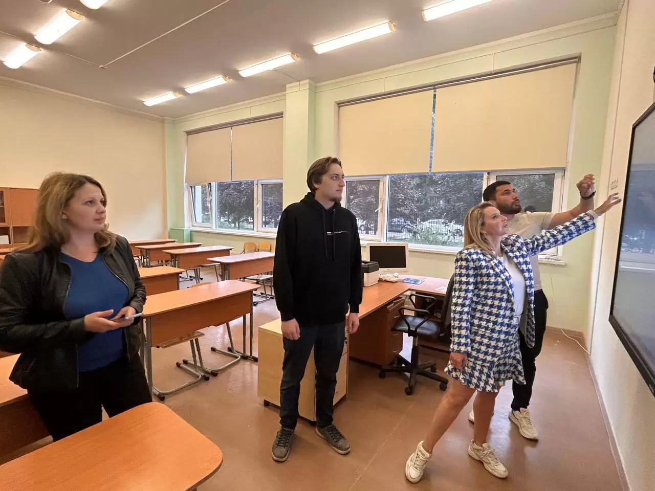Ирина Слуцкая оценила подготовку «Школы «Интеграл» к началу учебного года