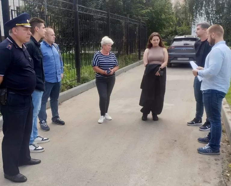 Депутат МГД Надежда Перфилова инициировала установку знаков ограничения скорости у школы в Дмитровском районе