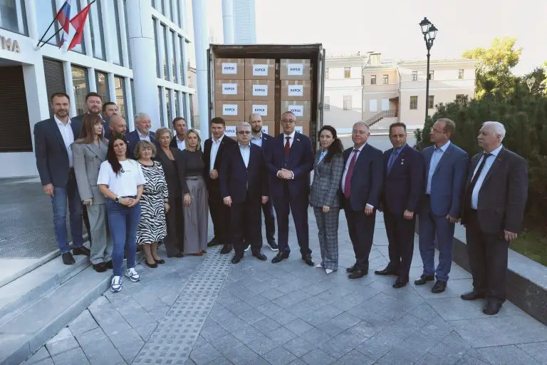 Депутаты Мосгордумы передали гуманитарную помощь в Курскую область