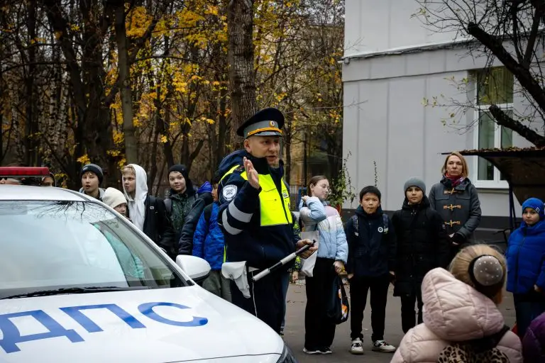 В Зюзине юных пешеходов ознакомили с «Формулой безопасной дороги»