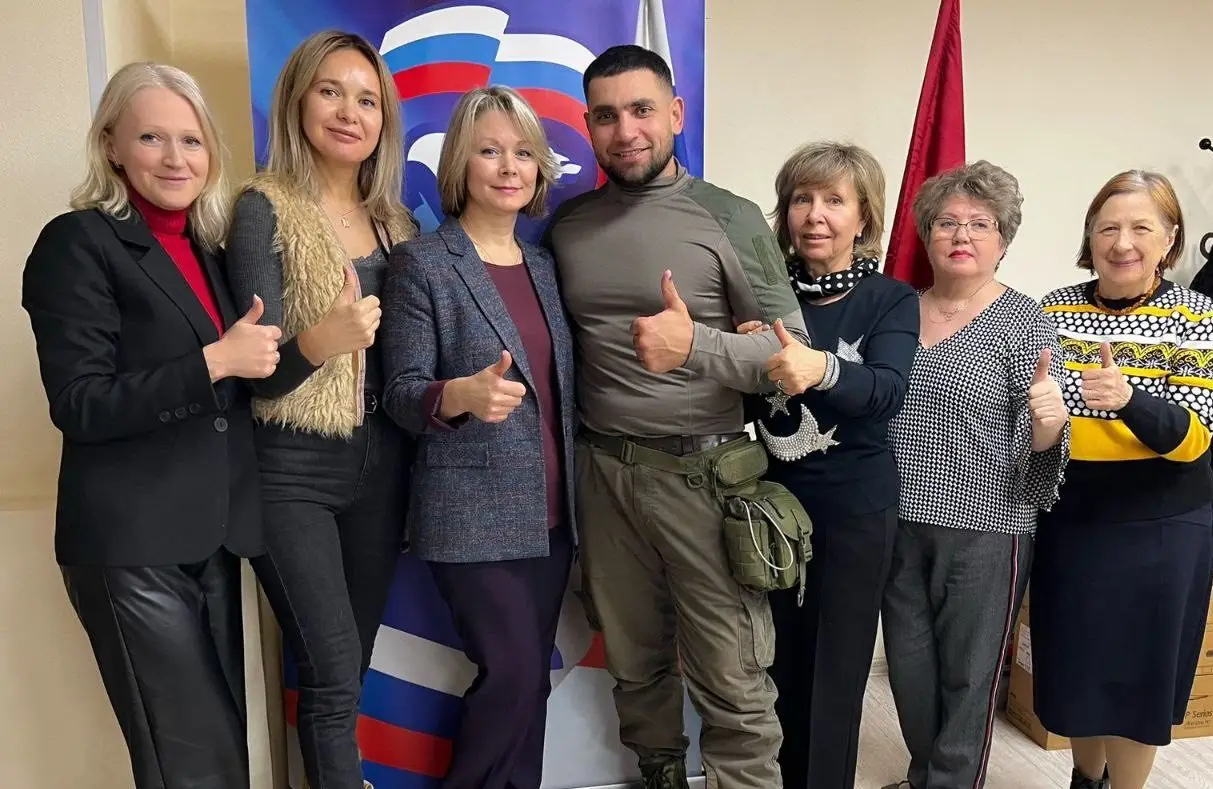 Жители Новогиреева встретились с ветераном СВО