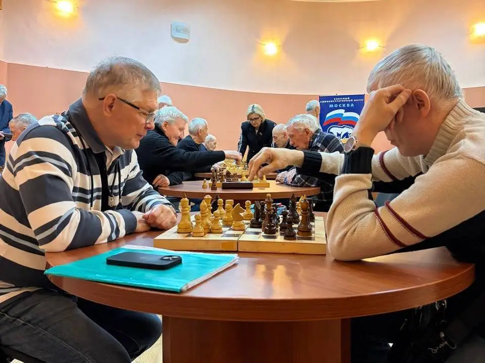 Депутат Мосгордумы Милена Авимская провела шахматный турнир для ветеранов войн
