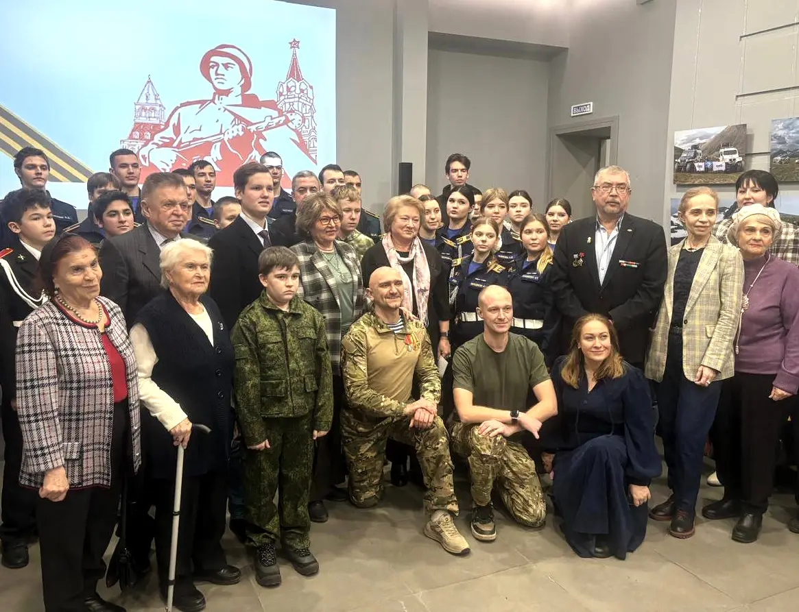 «Отцов достойные сыны: В районе Сокол обсудили важность преемственности поколений