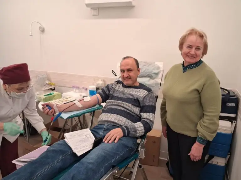 Акции «Река жизни»: на западе Москвы доноры сдали более 20 литров крови