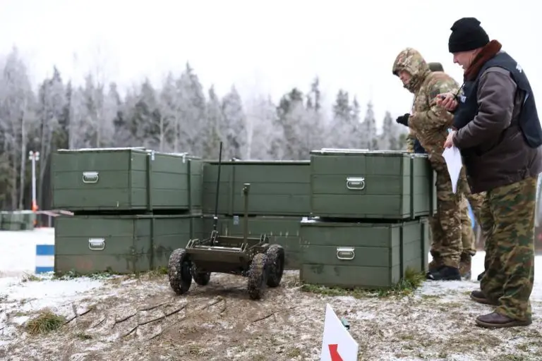 В Москве определили сильнейших операторов наземных беспилотных систем на национальном финале «ТехноПатриота»