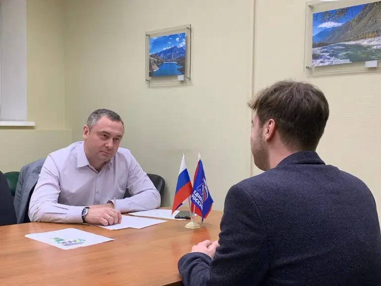 Депутат Черемушек провел прием по вопросам поддержки участников СВО