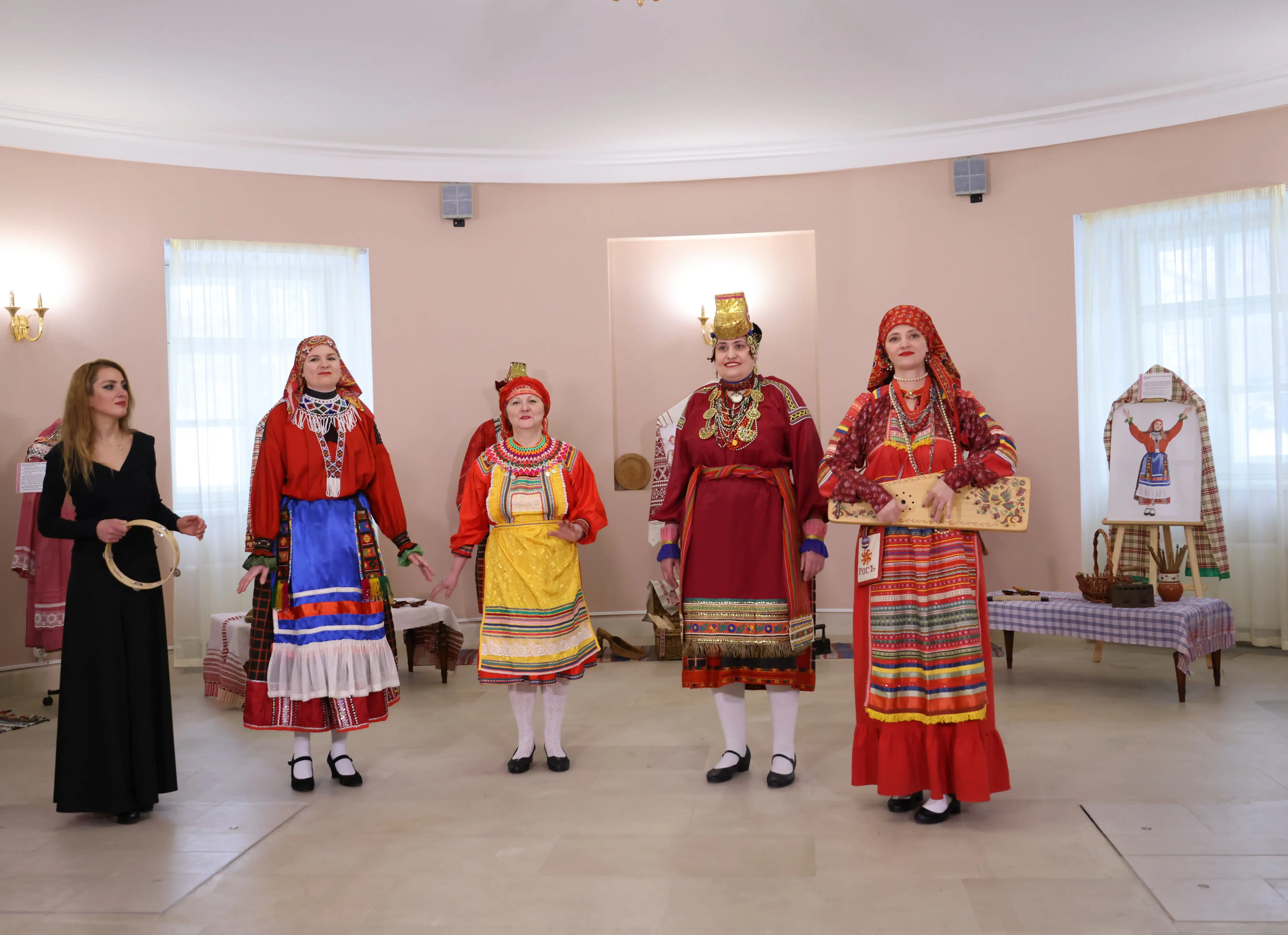 Выставка «Красота традиций» открылась в Московской городской Думе