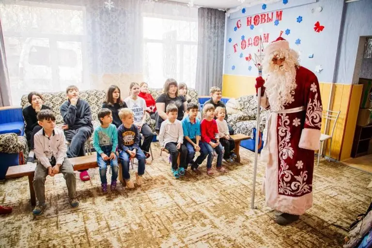 Муниципальные депутаты и жители Нагатинского Затона доставили гуманитарную помощь в ЛНР