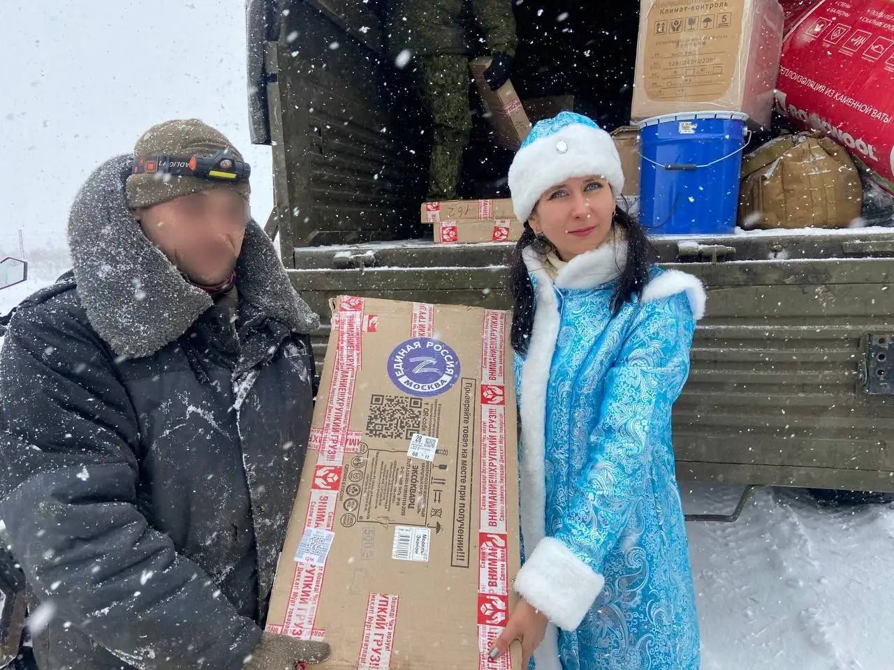 Активисты запада Москвы доставили помощь на линию соприкосновения
