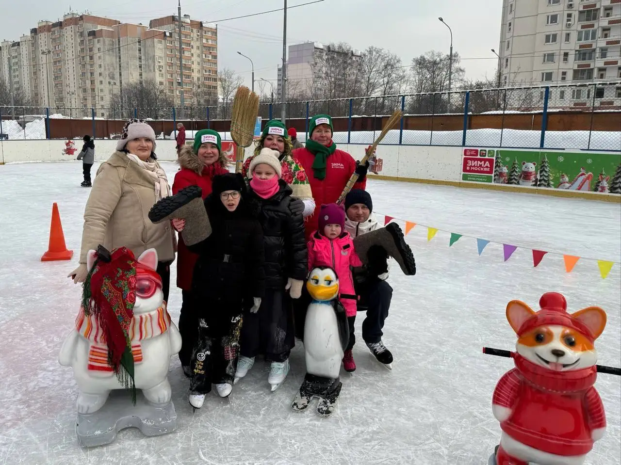 Активисты проводят мастер-классы для юных жителей Западного округа Москвы