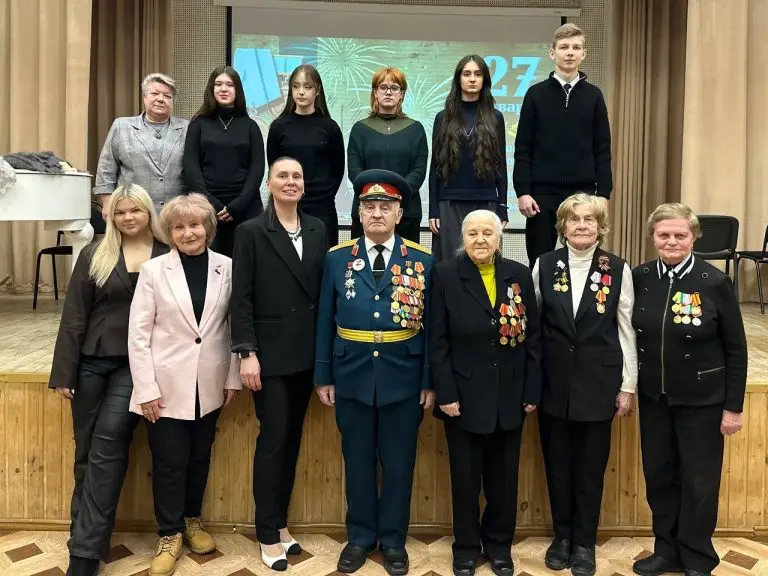 В Москве проходят памятные акции в честь годовщины снятия блокады Ленинграда