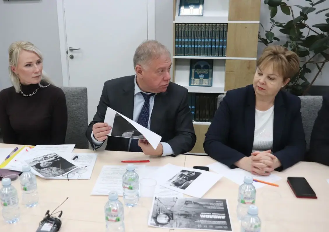 Степан Орлов провел заседание оргкомитета конкурса чтецов среди учащихся школ и колледжей «Давным-давно окончен бой…»