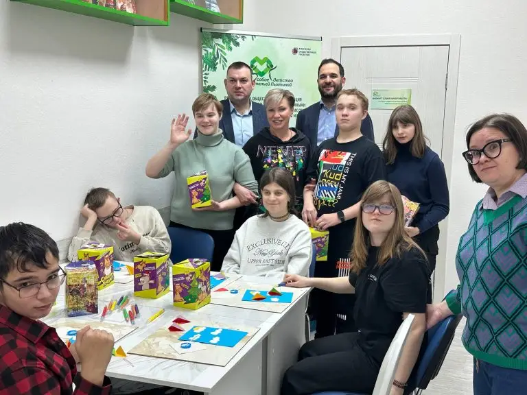Александр Мажуга: Повышение качества жизни инвалидов — приоритет народной программы «Единой России»